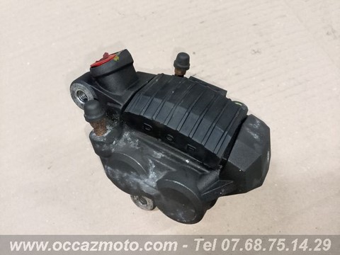 Etrier avant gauche Suzuki 750 GSXF