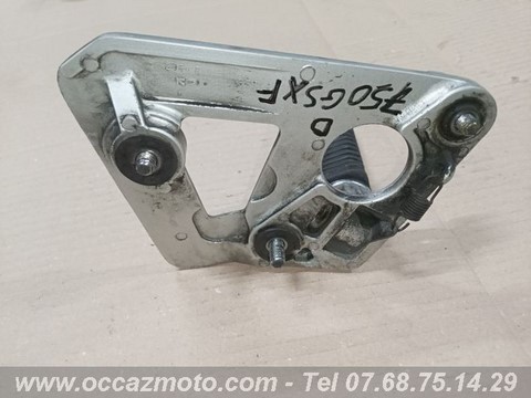 Platine repose pied avant droite Suzuki 750 GSXF