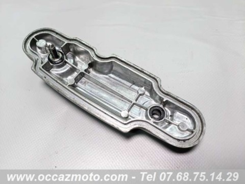 Couvercle poussoir droit "R" Honda CB 650 RC03