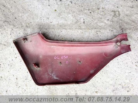 Cache latéral gdroite Honda GL 650