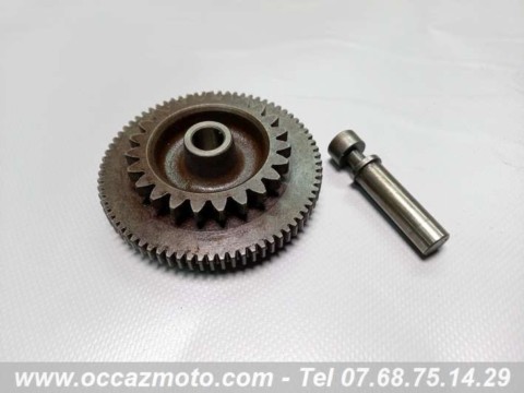 Pignon de démarreur avec axe Honda cb 650 RC03.