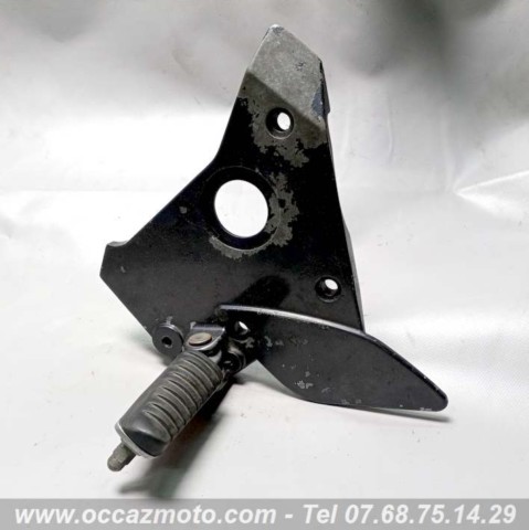 Platine repose avant gauche pied Kawasaki ZR7