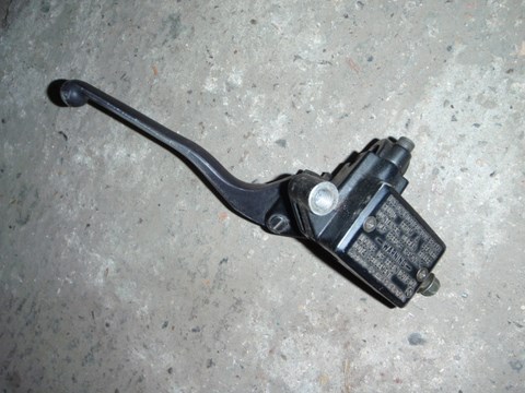 Maitre cylindre avant Honda VT 500