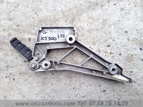 Platine repose pied gauche Yamaha XJ 900 F 4BB.