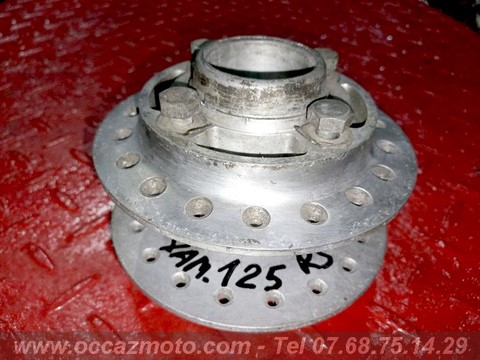 Moyeu avant Yamaha RS 125