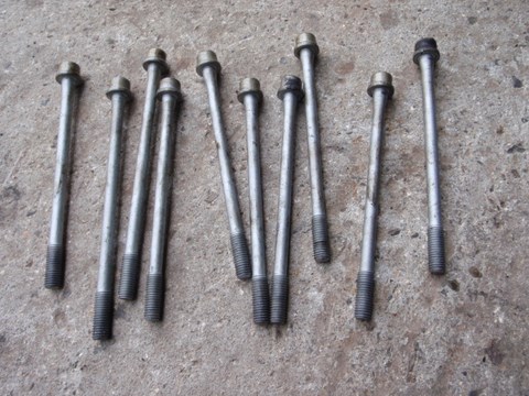 Boulons de la culasse Kawasaki ZZR 600